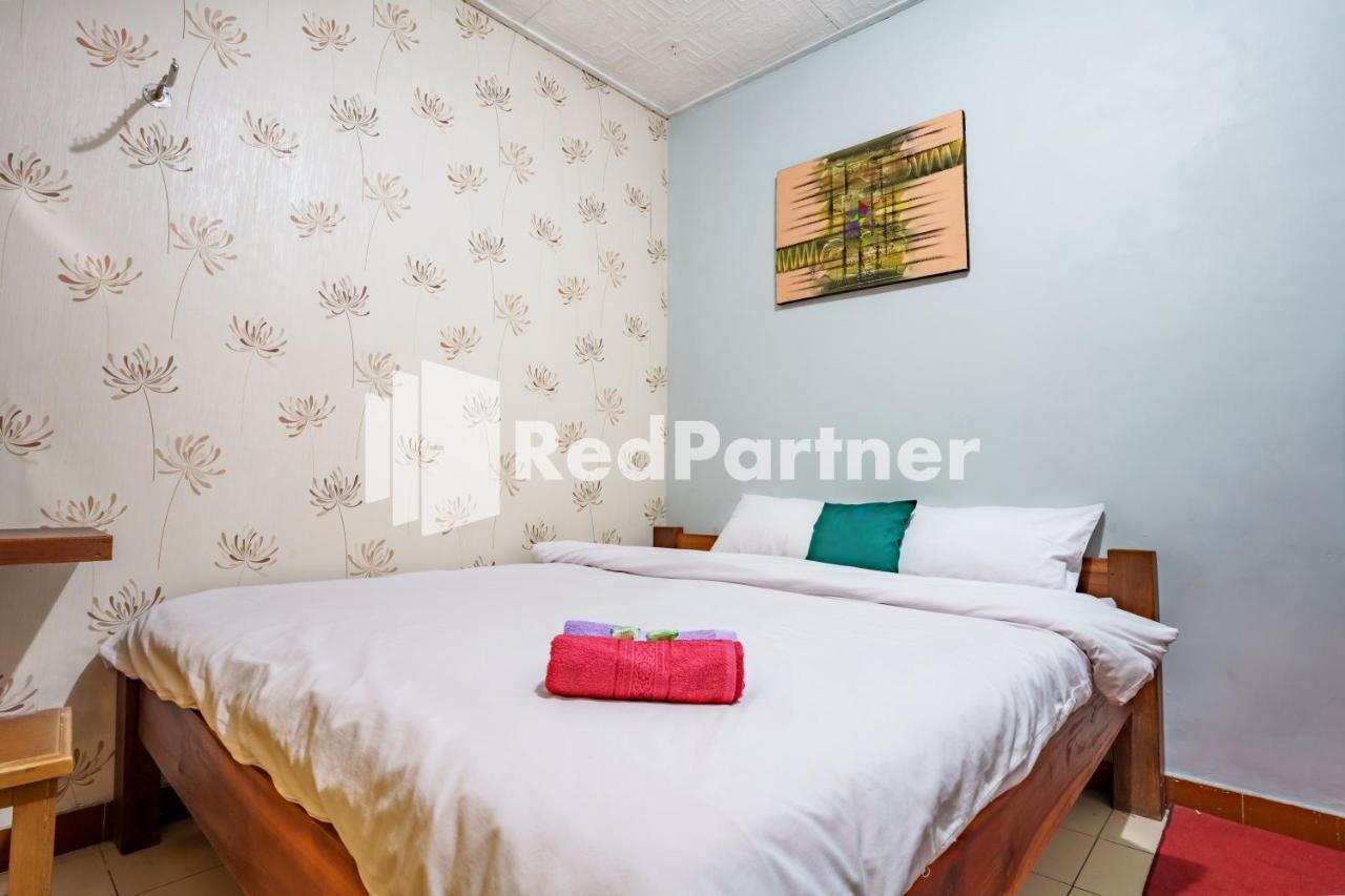 Nafisa Homestay Syariah Near Jatim Park 3 Batu Mitra Reddoorz Malang Exterior foto