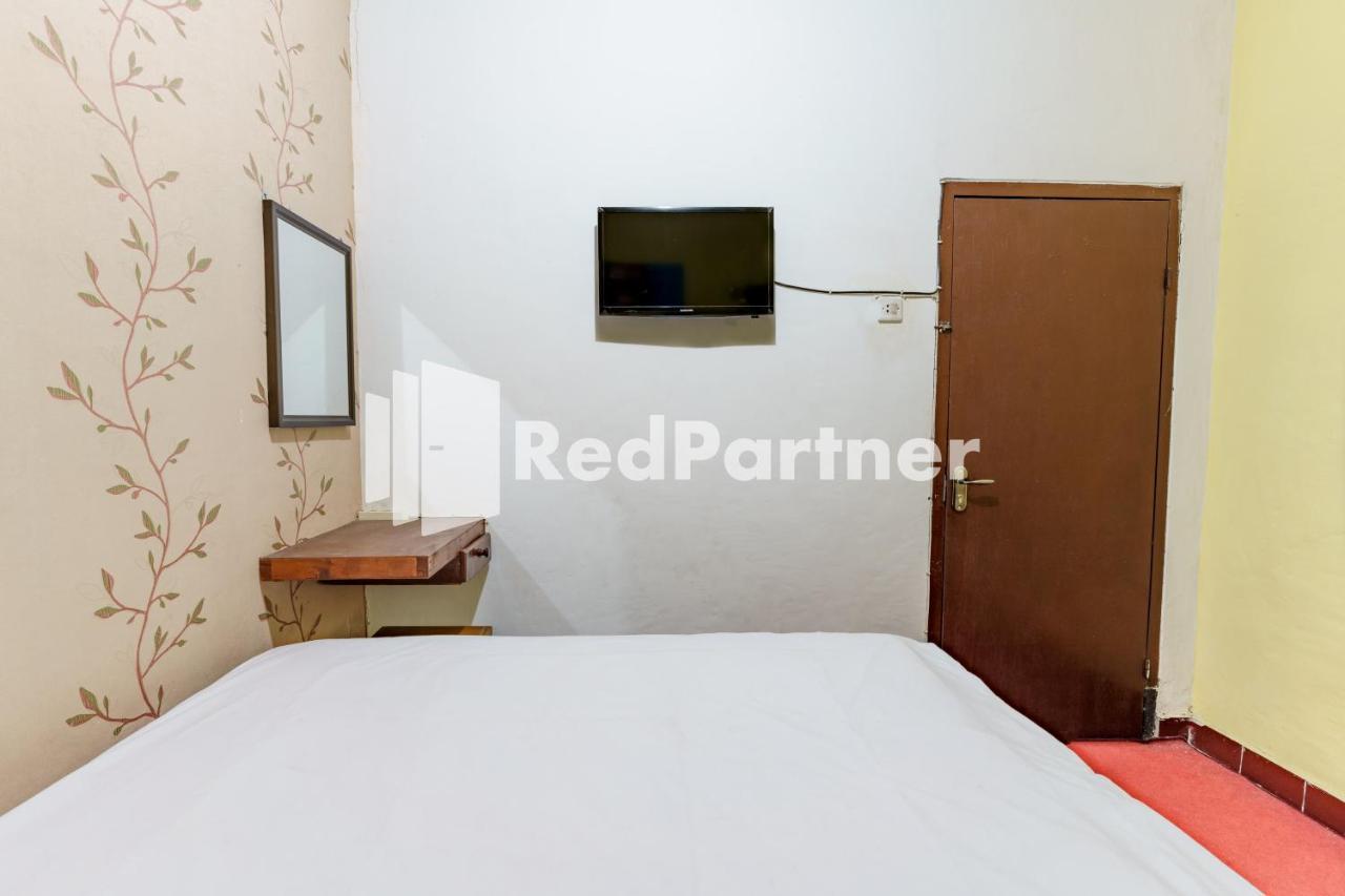 Nafisa Homestay Syariah Near Jatim Park 3 Batu Mitra Reddoorz Malang Exterior foto