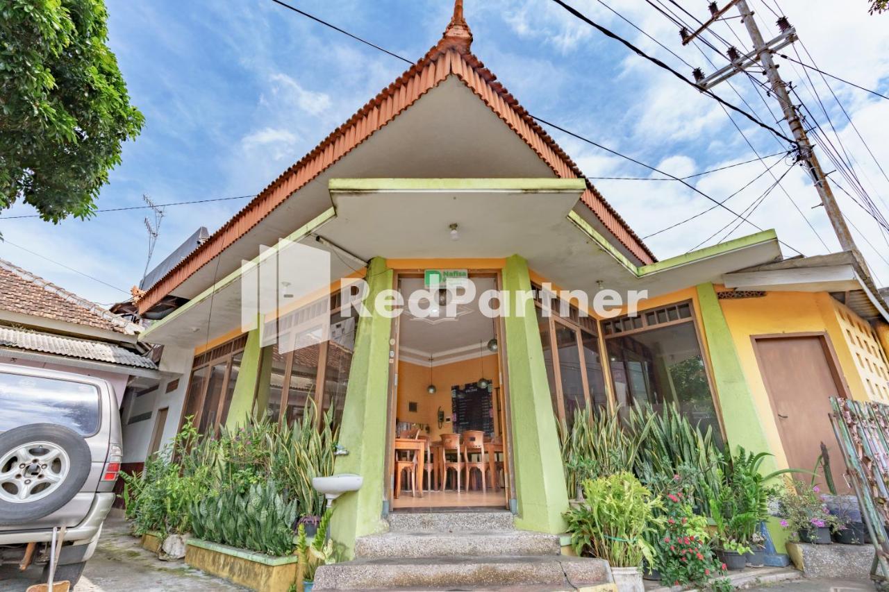 Nafisa Homestay Syariah Near Jatim Park 3 Batu Mitra Reddoorz Malang Exterior foto